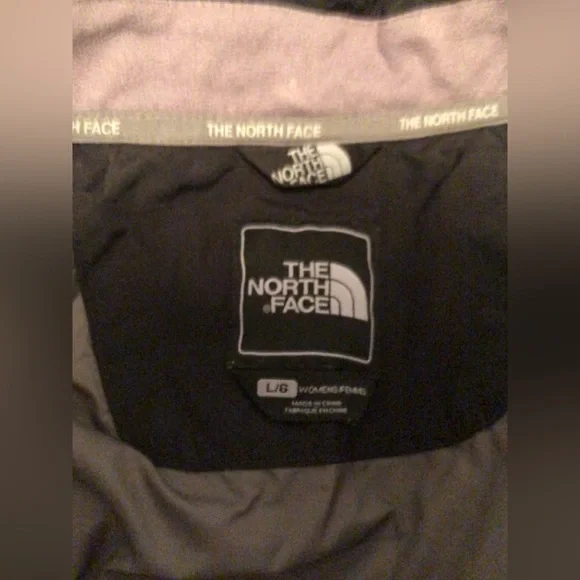 Womens north face rain jacket - Picture 9 of 13